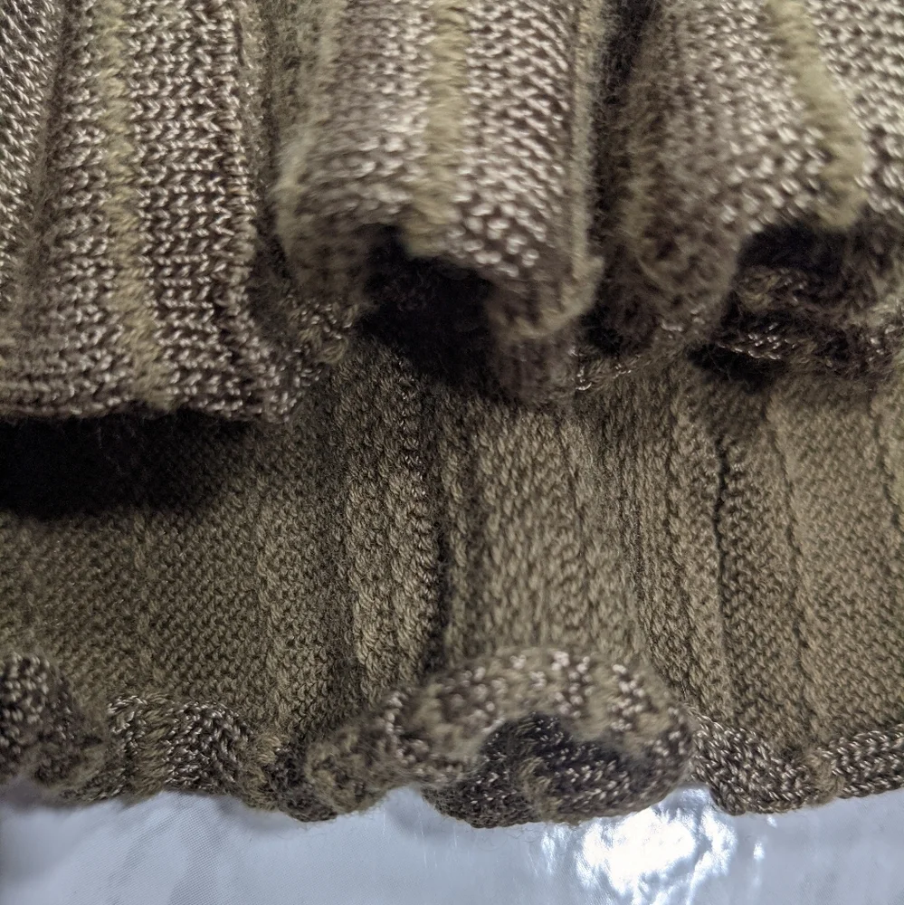 Free People Ribs and Ruffles Olive Tunic Sweater Top XS - Picture 4 of 9